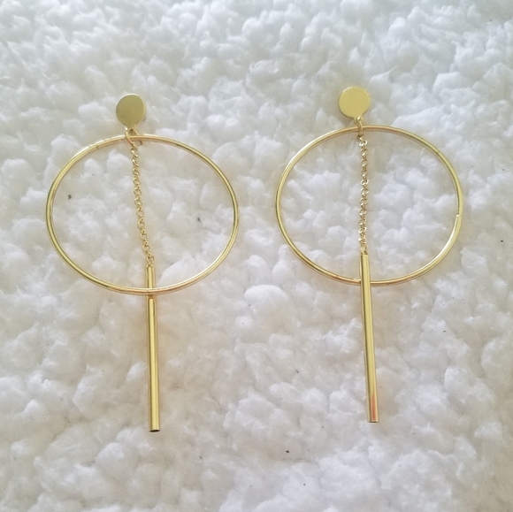 VENUS Jewelry - VENUS Gold hoop earrings